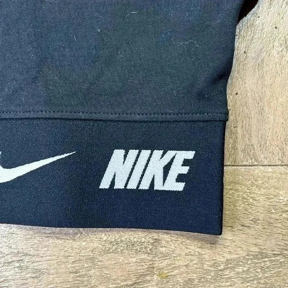 Nike black training top, size Small. NWT. - Picture 2 of 5